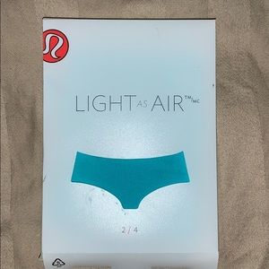 Lululemon Light as Air hipster underpants